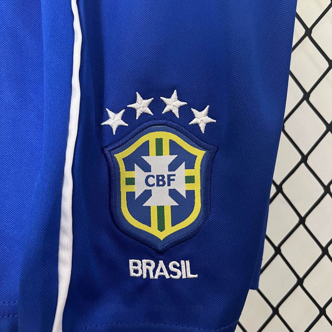 Brazil Home Retro Kids Kit 2002