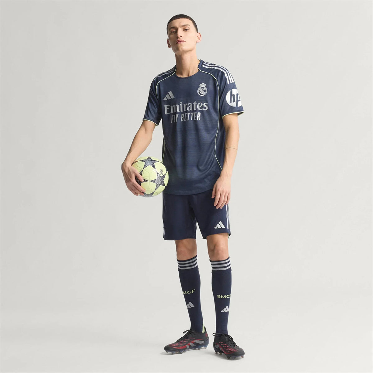 Real Madrid Authentic Player [Slim Fit] Player [Slim Fit] Player [Slim Fit] Away Player 2025/26 - Slim Fit